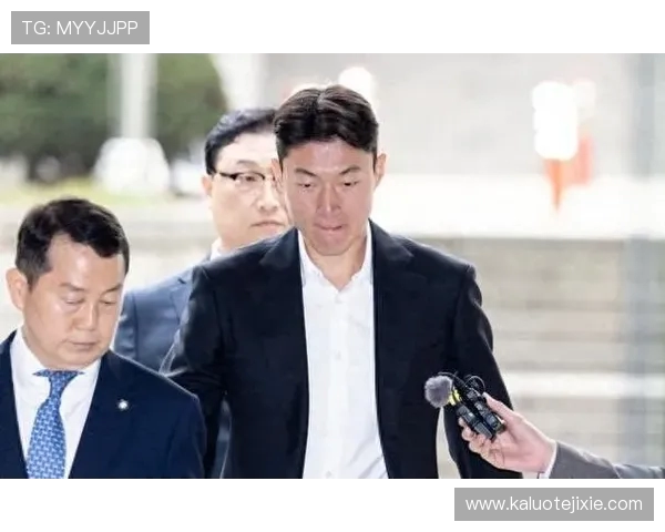 韩国足协对黄义助判永久禁足处罚 因其涉嫌赌球行为 - 副本 韩国足协对黄义助判永久禁足处罚 因其涉嫌赌球行为 - 副本