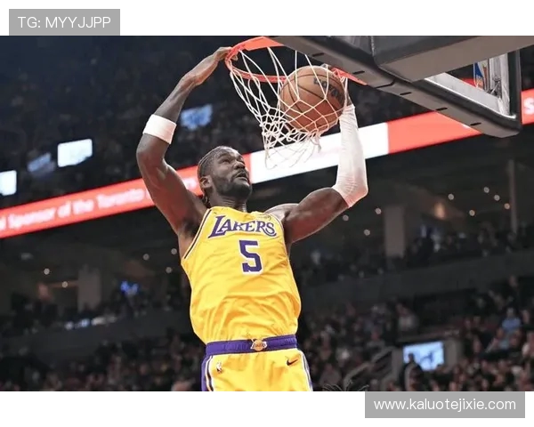 原创湖人三分绝杀猛龙，老詹1297次连续上双终结，里夫斯44分10助封神